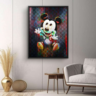 Modernes Wandbild im Wohnzimmer mit buntem Comic-Motiv auf Leinwand, Pop Art Design