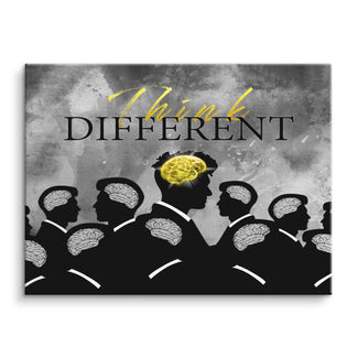 Motivationsbild Think Different, schwarze Silhouetten, ein goldenes Gehirn, grau-schwarz Hintergrund