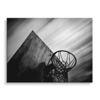 Schwarzweiß Wandbild Basketballkorb vor Betonwand, modernes Leinwandbild
