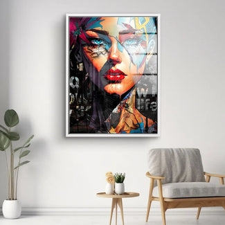 Modernes Wandbild mit bunter, abstrakter Frauenporträt-Kunst im Wohnzimmer