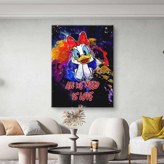Modernes Wandbild mit Cartoon-Entenfigur, bunter Splash-Hintergrund, Text All we need is love