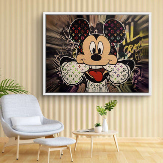 Pop Art Wandbild mit Comicfigur und bunten Graffiti-Elementen, modern eingerichtet
