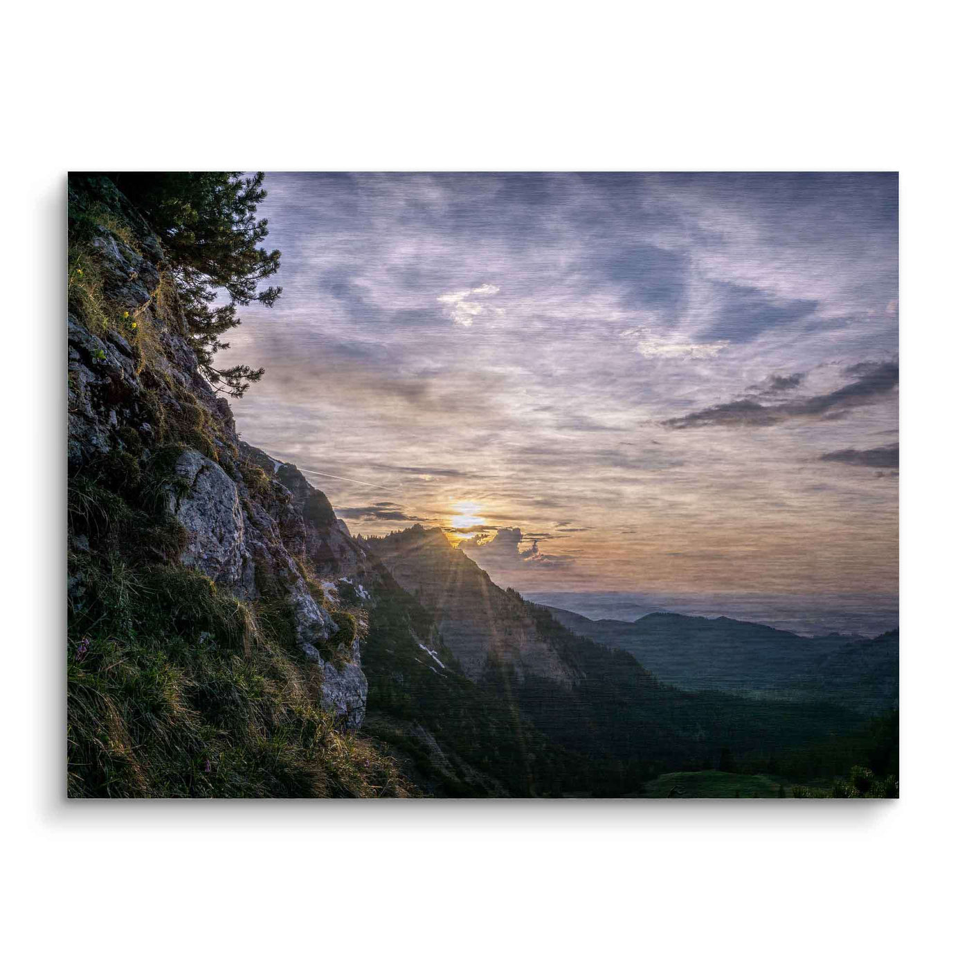 Berggipfel im Sonnenaufgang