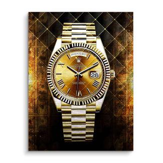 Modernes Wandbild mit goldener Luxusuhr vor dunklem, gemustertem Hintergrund