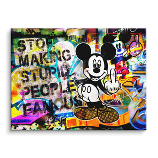 Graffiti Wandbild mit Comic-Maus, bunter Street-Art und provokanter Botschaft auf Leinwand