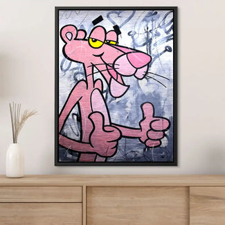 Modernes Wandbild mit pinkem Comic-Panther und Graffiti-Hintergrund als Wohnzimmer-Deko